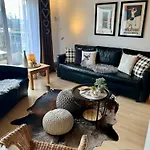 Grosse Mit Gartentiny, Nähe Thun Und Interlaken Apartment *