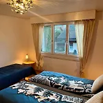 Apartment Grosse Mit Gartentiny, Nähe Thun Und Interlaken *