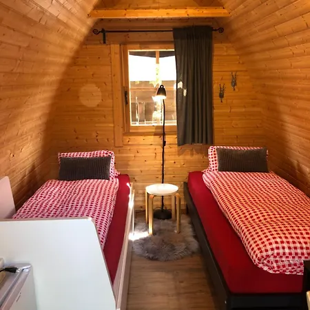 Lägenhet Grosse Ferienwohnung Mit Gartentiny, Naehe Thun Und Interlaken *