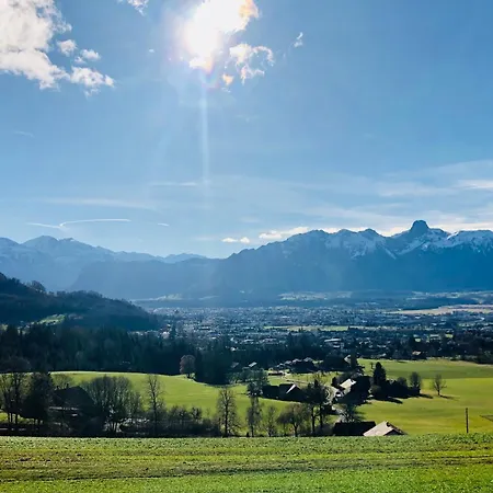 Grosse Ferienwohnung Mit Gartentiny, Naehe Thun Und Interlaken Lägenhet *