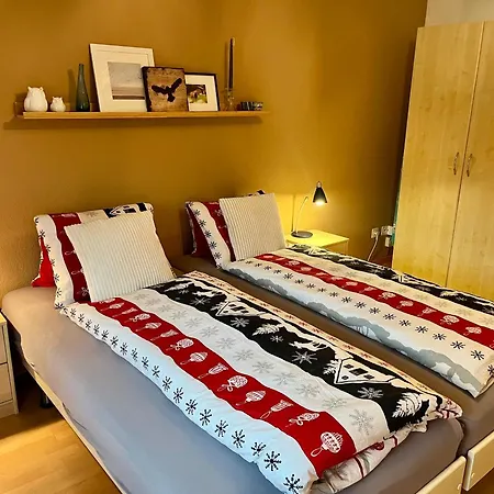 Grosse Ferienwohnung Mit Gartentiny, Naehe Thun Und Interlaken Lägenhet *