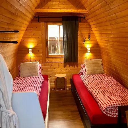 Grosse Ferienwohnung Mit Gartentiny, Naehe Thun Und Interlaken Lägenhet