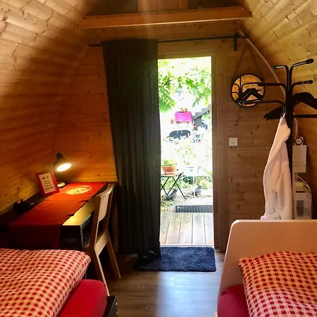 Lägenhet Grosse Ferienwohnung Mit Gartentiny, Naehe Thun Und Interlaken