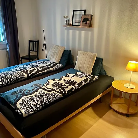 Lägenhet Grosse Ferienwohnung Mit Gartentiny, Naehe Thun Und Interlaken *