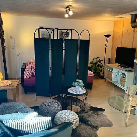 Grosszuegige Ferienwohnung Fuer Gruppen Nahe Thun & Interlaken *