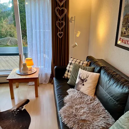 Grosszuegige Ferienwohnung Fuer Gruppen Nahe Thun & Interlaken *