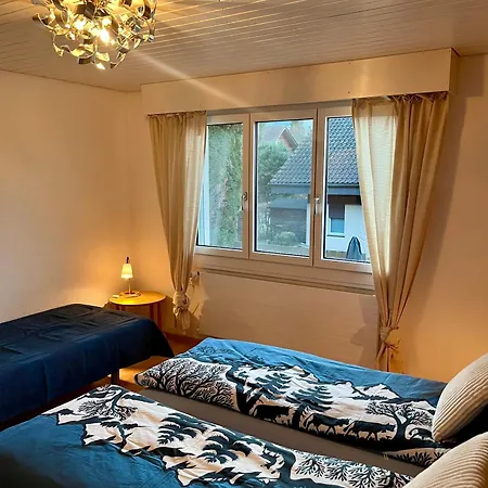 דירה Grosszuegige Ferienwohnung Fuer Gruppen Nahe Thun & Interlaken *