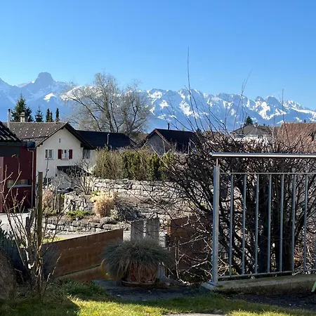 Grosszuegige Ferienwohnung Fuer Gruppen Nahe Thun & Interlaken *
