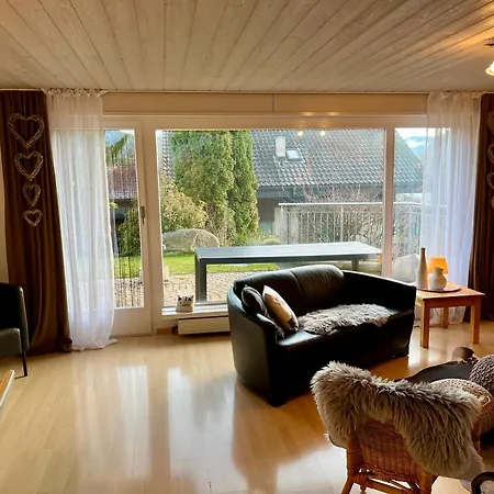 Grosszuegige Ferienwohnung Fuer Gruppen Nahe Thun & Interlaken 公寓 施特菲斯堡