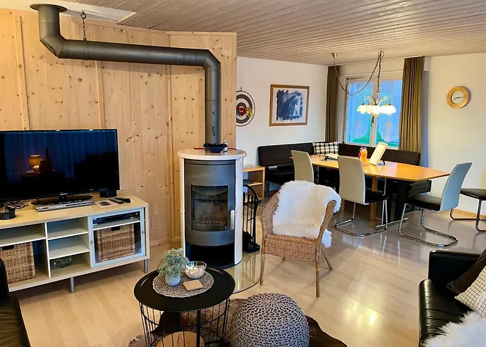 公寓 Grosse Mit Gartentiny, Naehe Thun Und Interlaken *