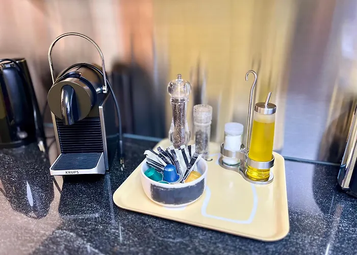 Grosse Mit Gartentiny, Naehe Thun Und Interlaken