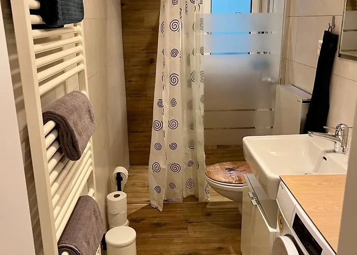 Grosse Mit Gartentiny, Naehe Thun Und Interlaken 公寓